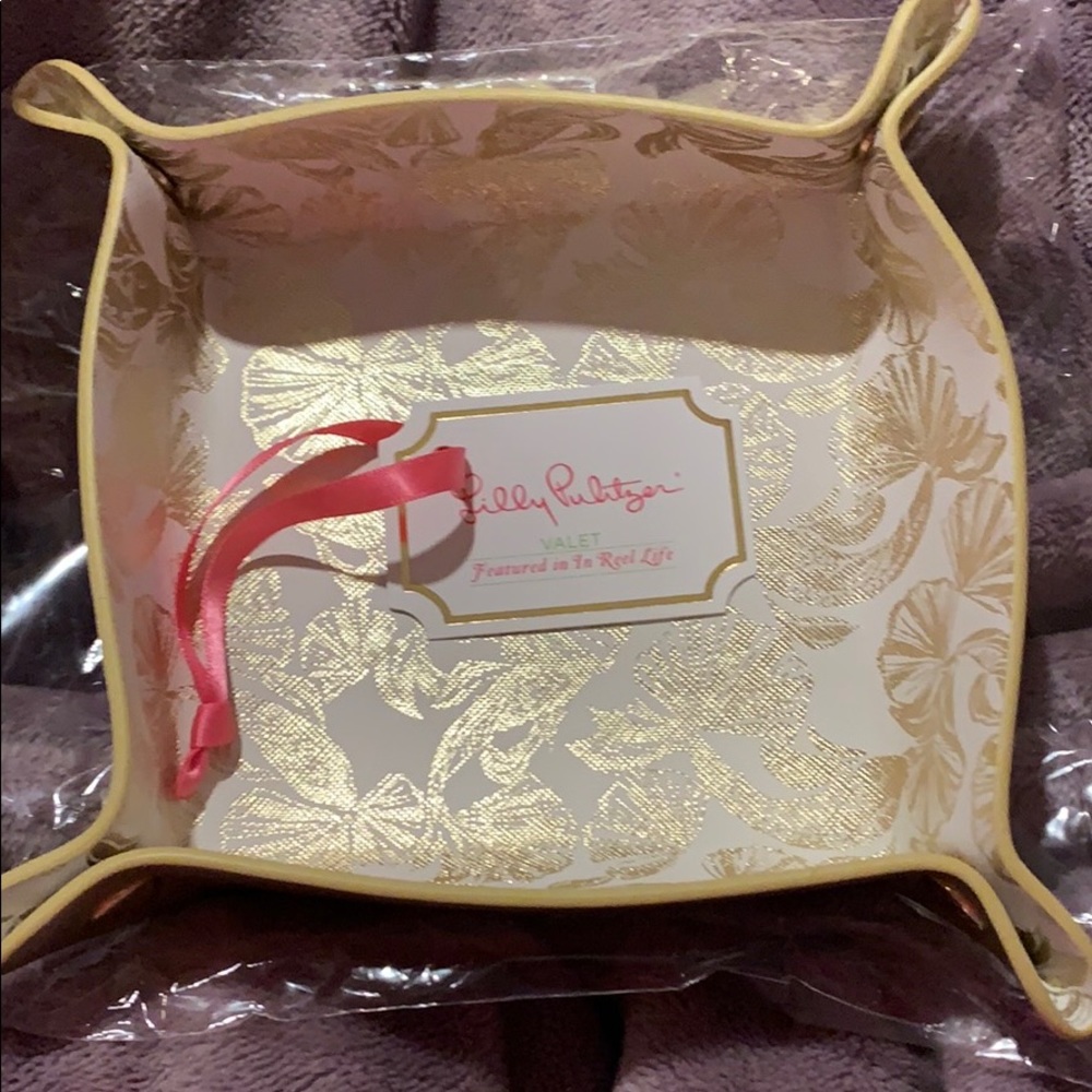 Lilly Pulitzer Valet “In Reel Life”